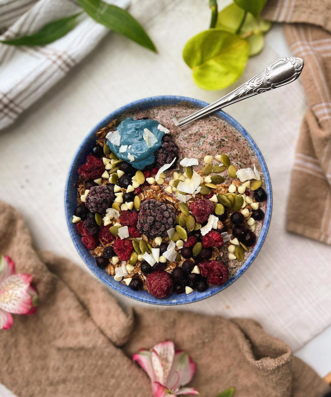 Chia Berry and Spinach Bowl