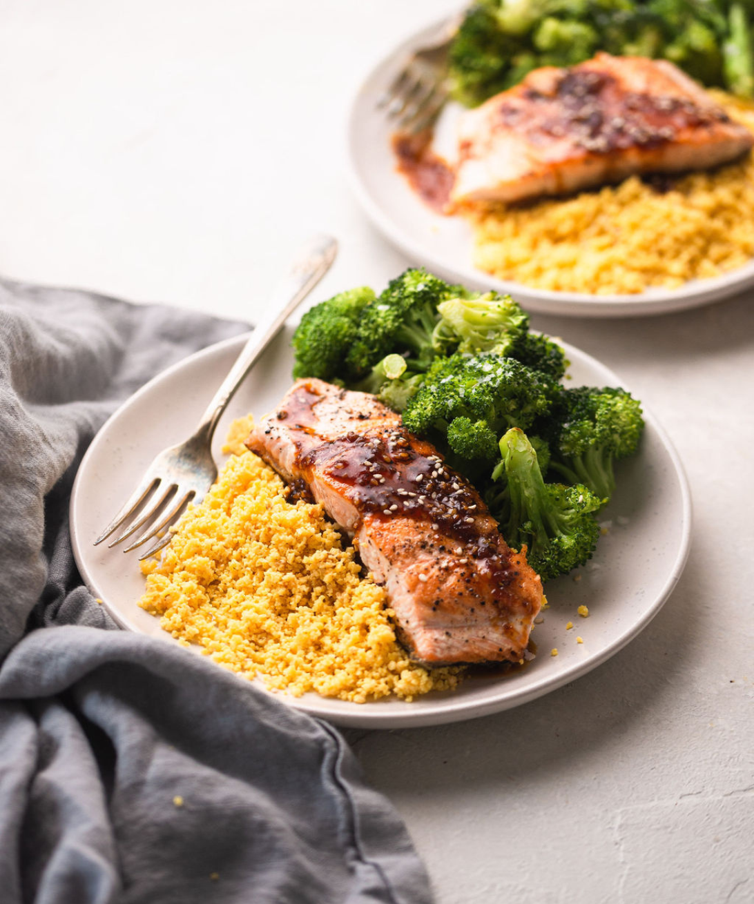  Grilled Wild Alaskan Salmon with Carrington Farms Ground Lupin Bean, and roasted broccoli