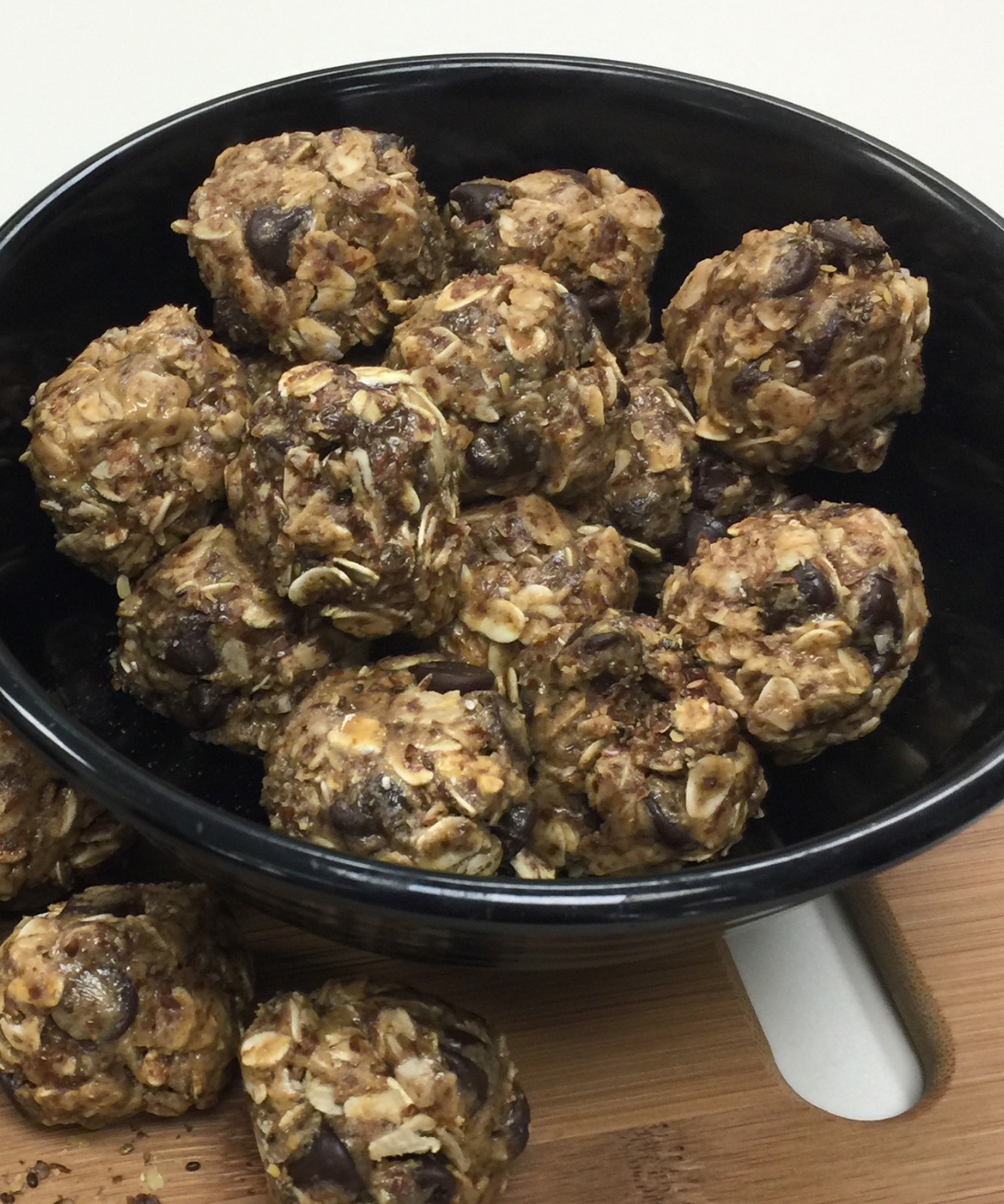 How to Make No-Bake Oatmeal Balls